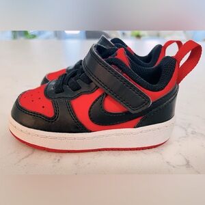 Nike. Size 5C. Black & Red